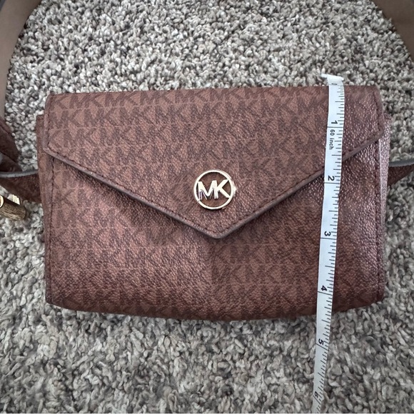 Michael Kors signature pront belt bag Size S/M - Picture 12 of 15